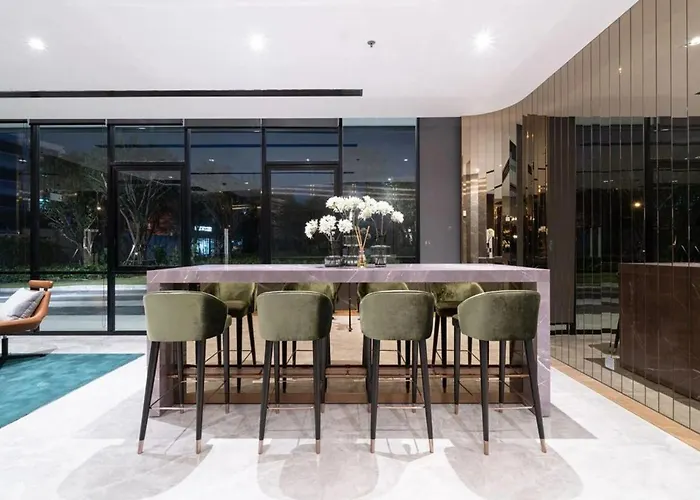 Apartment Bright Duplex Panoramic Views Rooftop Pool & Gym *